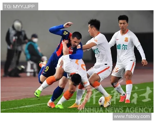 武汉足球队与重庆足球队赛后分析：战术配合与表现评估